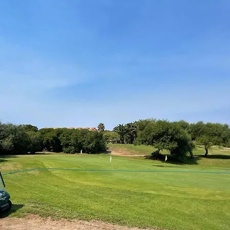 Apartment Appealing In Near Golf Course